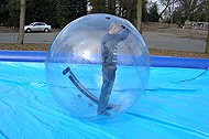 Zorbingbälle inklusive Pool